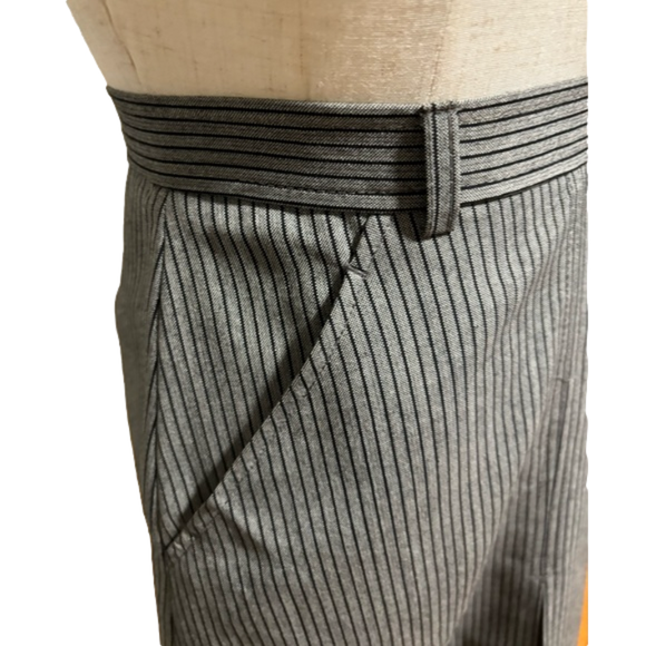 70s 3 PC SUIT GRAY PINSTRIPE SKIRT, VEST, BLAZER BY FOX RUN BY LITTLE FOXES INTL - Picture 13 of 16